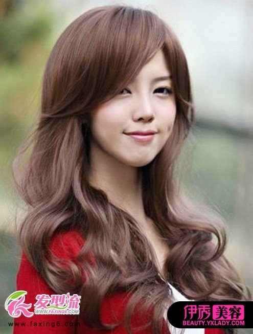 大<em>波浪</em>梨花<em>头发型</em>