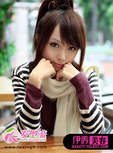 简单舒适马尾辫+中长直发扎法