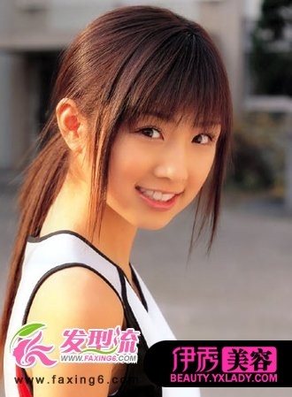 无刘海直发发型扎法