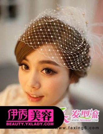 新娘发型,一款时尚浪漫风情的卷发发型