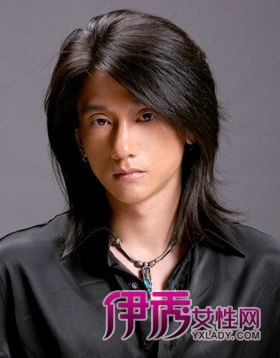 时尚潮男<em>发型</em>:姐妹们,你赞成<em>男人</em>留<em>长发</em>吗?_流