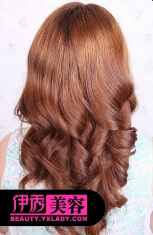 <em>大脸女生</em>适合的<em>编发发型</em> DIY修颜瘦脸编发_D