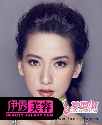 魅力<em>盘发发型</em>+打造优雅女人<em>气质</em>