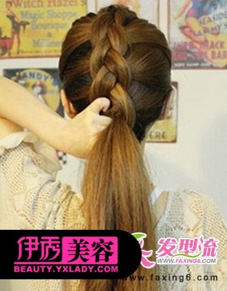 甜美韩式<em>发型扎法图解</em> 简单韩式diy编发(13)_流