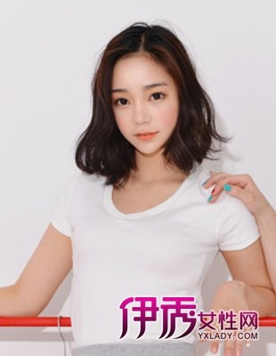 <em>韩国</em>ul红人修颜显嫩<em>短发发型</em>