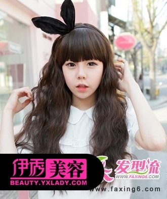 这款韩式发型扎法,给人很清新甜美的感觉