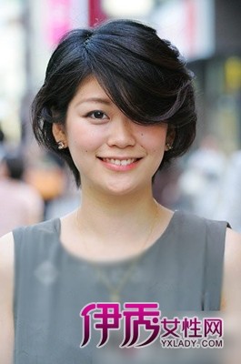 新潮洋气<em>40岁女人短发发型</em>_<em>流行</em>发型_美容-伊