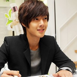 <em>2014年</em>最流行的男明星<em>短发发型图片</em>_明星发型