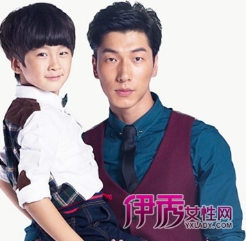 <em>张亮儿子</em>张悦轩生活照清新又萌_明星<em>发型</em>_美