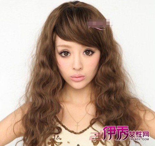 女生<em>发根</em>定位烫发型设计效果<em>图片</em>_流行<em>发型</em>_