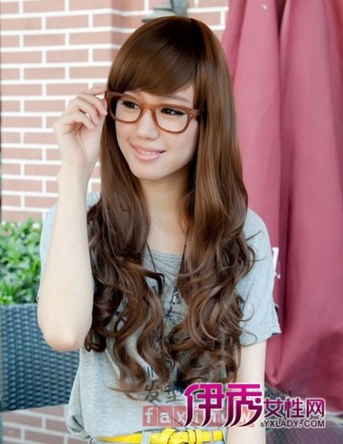 网友热选的<em>陶瓷烫发型图片</em>_流行发型_美容-伊