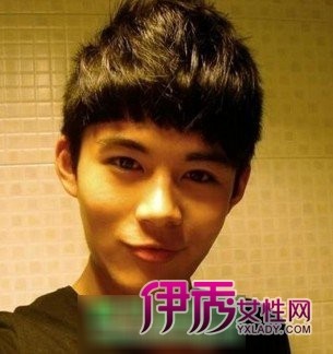 <em>帅气</em>高中男<em>学生</em>适合的<em>短发发型</em>