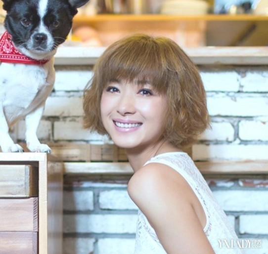 2014最流行5款中短发<em>烫发发型</em>设计_流行<em>发型</em>