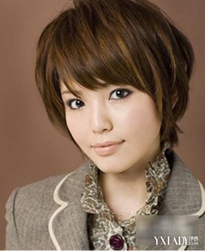 <em>方脸</em>女生<em>适合</em>的<em>发型</em>有哪些_流行<em>发型</em>_美容-伊