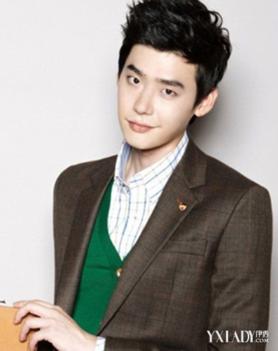 《Doctor<em>异乡人</em>》朴海镇<em>李钟硕</em>魅力<em>发型</em>PK(3