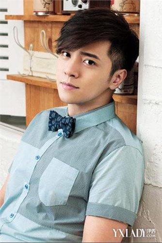 【图】<em>2014最潮流男生发型</em>大全 卡尺头板栗头