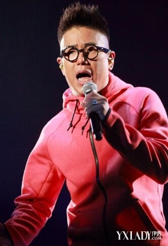 仔岁月友情演唱会2014 郑伊健陈小春<em>林晓峰</em>谁
