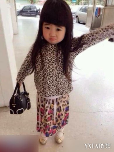 【图】曹格<em>女儿</em>姐姐grace曹华恩齐刘海发型呆