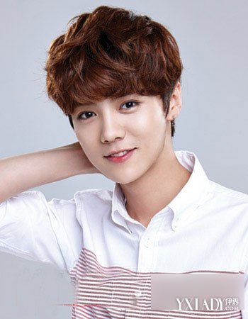 【图】<em>鹿晗重返20岁</em>剧照曝光 <em>鹿晗</em>昔日超q<em>发型</em>