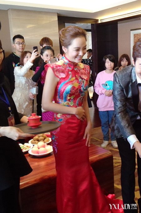 【图】蔡琳高梓淇婚礼中西合璧 绝美<em>新娘盘发</em>