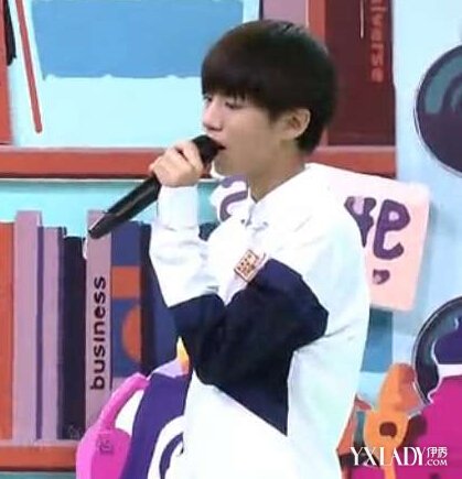 【满城花开】王俊凯演绎<em>TFBOYS</em>最帅<em>队长</em> 皮