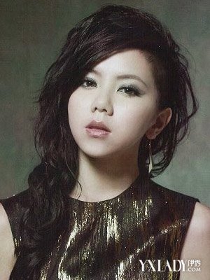 【图】中国11大光棍名人邓紫棋最年轻 <em>GEM</em>独