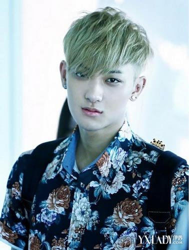 组图】揭秘吴亦凡鹿晗解约原因 鹿晗<em>黄子韬</em>领