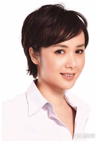 【图】 蒋雯丽被传离婚  经典短发造型打造迷人