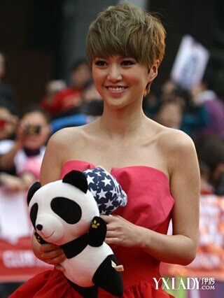 【图】<em>谭维维</em>的<em>短发发型图片</em> 盘点<em>谭维维</em>经典