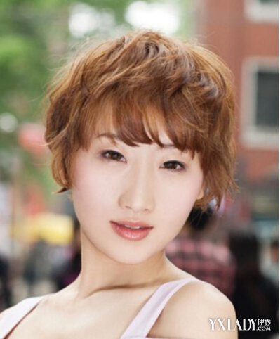 【图】中短发<em>烫发发型2015潮女</em> 烫出时尚甜美