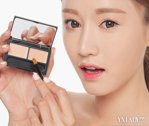 【图】遮瑕膏怎么用 打造脸部瑕疵隐形术(2)