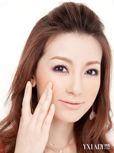 【图】怎样化淡妆 7步打造夏天日常淡妆(2)_怎