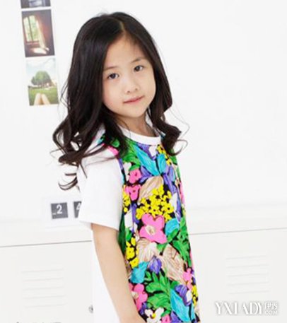 <em>小学生短发型</em>女 时尚造型可爱十足_<em>小学生短发</em>