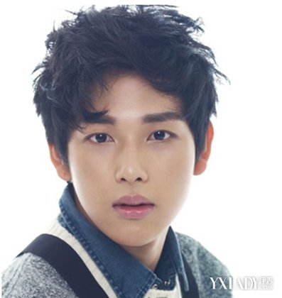 【图】<em>时尚</em>韩式<em>发型男</em> 个性元素<em>潮流</em>吸睛(3)_韩