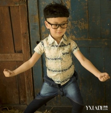 【图】<em>潮儿童</em>男孩短发<em>发型</em> 活泼可爱 <em>时尚</em>阳光