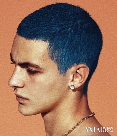 【图】<em>2015潮流发型男短发</em> 气质短发展现潮流