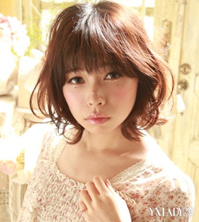【图】<em>短发染发发型2015潮女</em> 时尚日系中短发