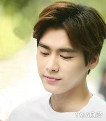 【图】新款<em>李易峰中分发型</em>图片 酷帅造型虏获