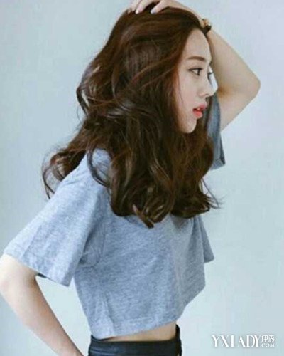 【图】<em>卷发型图片2015女式</em> hold住各种风格不