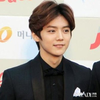 【图】男生<em>中分发型韩版</em> 鹿晗教你玩转复古范