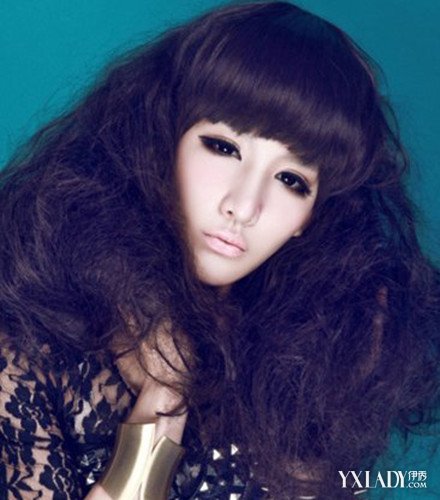 【图】女<em>长黑</em>发梳<em>什么头发</em>好看 打造最具魅力