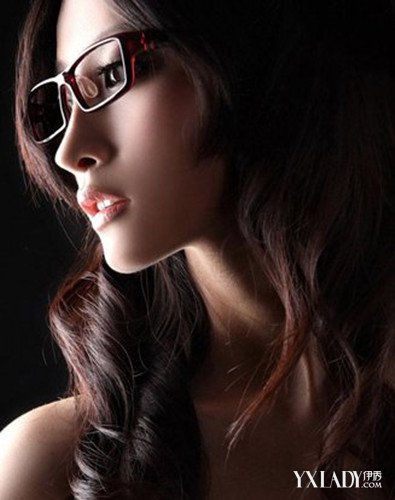 【图】女<em>长黑</em>发梳<em>什么头发</em>好看 打造最具魅力