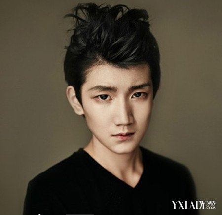 【图】<em>王源</em>头发图片 帅气<em>发型</em>萌倒众人_<em>王源</em>头