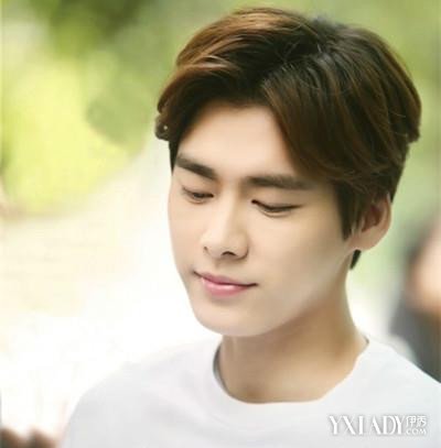 【图】<em>李易峰的发型叫什么</em> 清新造型秒杀无数