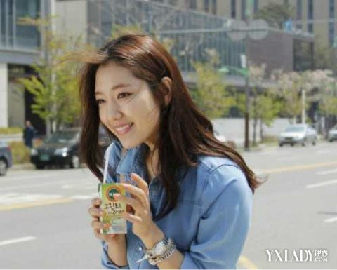 【图】朴信惠发型图片中长发曝光 清纯靓丽十