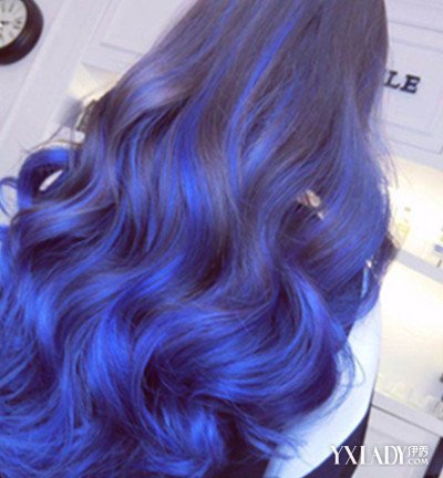 【图】飘逸长发蓝色发型图片 展示四种独具女