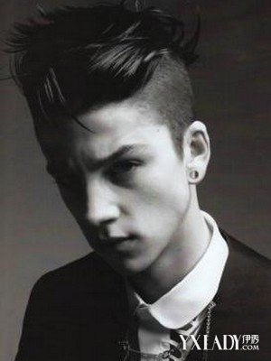 【图】<em>两边剃发型</em> 个性张扬潮男本色(2)_<em>两边剃</em>