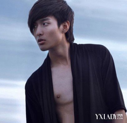 【图】金典男士<em>三七分</em>发型 偏分式<em>男发型</em>推荐