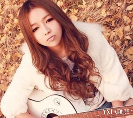 【图】<em>圆脸小眼睛长发发型</em>欣赏 5款潮流发型不