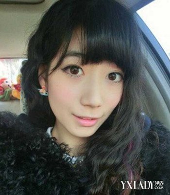 【图】时尚<em>中长发满头卷发型</em> 4款甜美玉米烫发